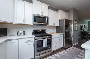 533 Satori Wy, Chaska, MN 55318 - Photo 15