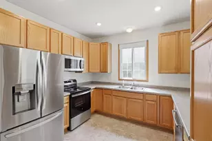 3176 Juniper Ln, Woodbury, MN 55125 - Photo 7
