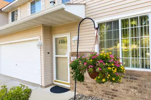3176 Juniper Ln, Woodbury, MN 55125 - Photo 3