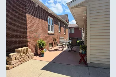 927 N State Street, New Ulm, MN 56073 - Photo 3
