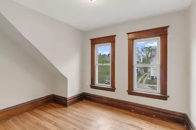 1302 Hewitt Avenue, Saint Paul, MN 55104 - Photo 15