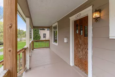 1302 Hewitt Avenue, Saint Paul, MN 55104 - Photo 9