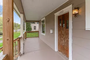 1302 Hewitt Ave, Saint Paul, MN 55104 - Photo 9