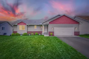 749 Pleasant Ave, Saint Paul Park, MN 55071 - Photo 1