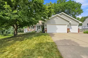 3393 Owasso St, Shoreview, MN 55126 - Photo 3