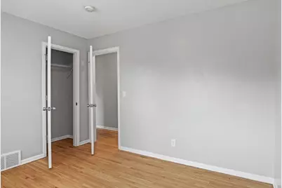 2105 Russell Avenue N, Minneapolis, MN 55411 - Photo 13