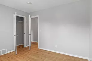 2105 Russell Ave N, Minneapolis, MN 55411 - Photo 13