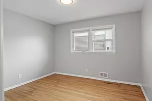 2105 Russell Ave N, Minneapolis, MN 55411 - Photo 11