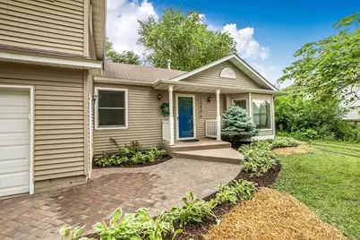 10206 Lakeview Drive W, Minnetonka, MN 55305 - Photo 3