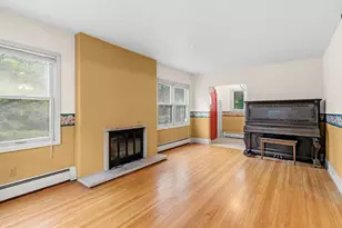 2731 Cleveland St NE, Minneapolis, MN 55418 - Photo 3