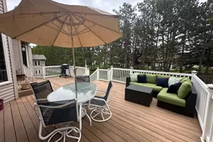 8197 Drexel Ct, Eden Prairie, MN 55347 - Photo 5