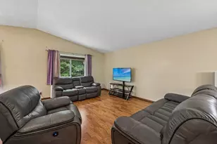 173 Galtier Pl, Shoreview, MN 55126 - Photo 5