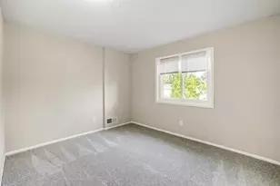 5918 Cahill Ave, Inver Grove Heights, MN 55076 - Photo 17