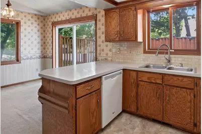 10770 Linwood Forest Drive, Champlin, MN 55316 - Photo 9