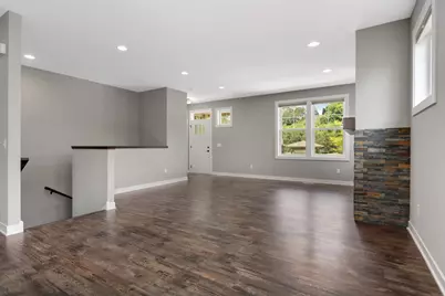 15590 Duck Trail Lane, Apple Valley, MN 55124 - Photo 9