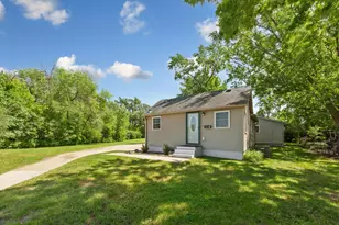 645 Rice Lk St, Owatonna, MN 55060 - Photo 1