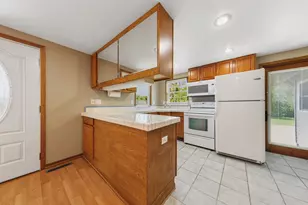 645 Rice Lk St, Owatonna, MN 55060 - Photo 7