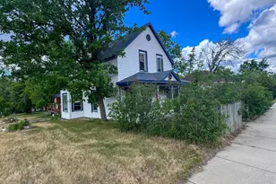 601 Irvine Ave NW, Bemidji, MN 56601 - Photo 3