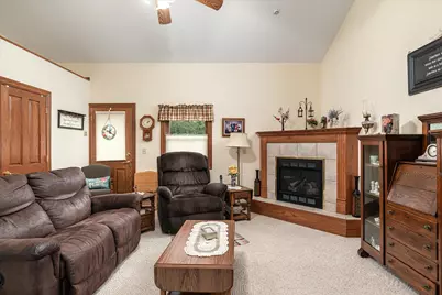 1003 S Elm Street, La Crescent, MN 55947 - Photo 9