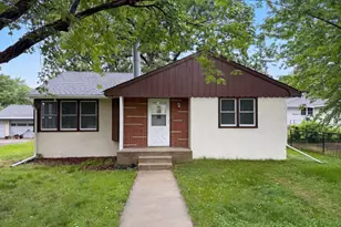 1587 Hudson Rd, Saint Paul, MN 55106 - Photo 1