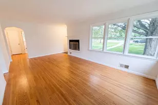 1587 Hudson Rd, Saint Paul, MN 55106 - Photo 7
