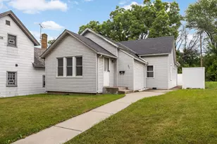305 Lawson Ave E, Saint Paul, MN 55130 - Photo 1