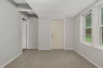 305 Lawson Avenue E, Saint Paul, MN 55130 - Photo 9