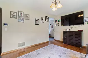 527 Emil Ave, Shoreview, MN 55126 - Photo 3