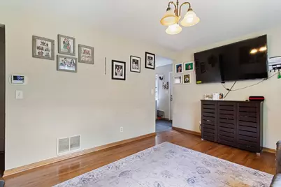 527 Emil Avenue, Shoreview, MN 55126 - Photo 5