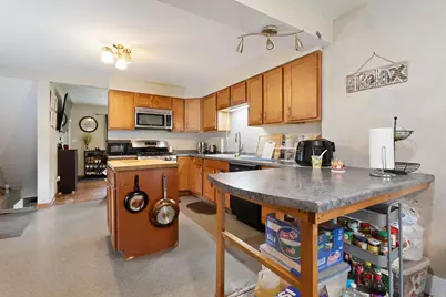 527 Emil Avenue, Shoreview, MN 55126 - Photo 3