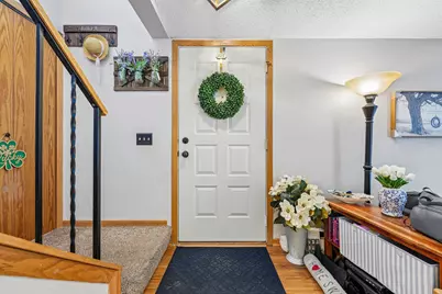 3654 Gershwin Lane N, Oakdale, MN 55128 - Photo 7