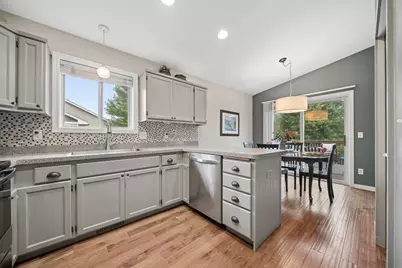 130 Dakota Avenue, Elko New Market, MN 55054 - Photo 9