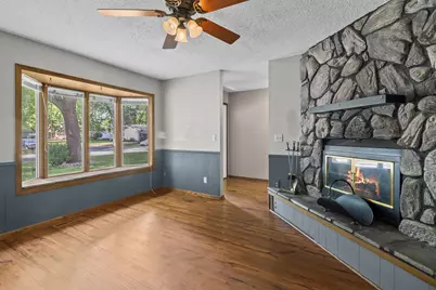 1109 Jefferson Avenue, Marshall, MN 56258 - Photo 5