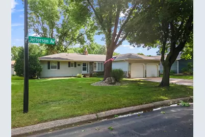 1109 Jefferson Avenue, Marshall, MN 56258 - Photo 1