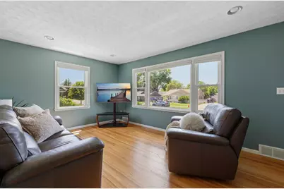 1512 10th Avenue NE, Rochester, MN 55906 - Photo 5