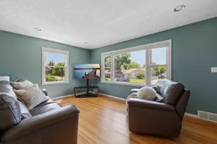 1512 10th Ave NE, Rochester, MN 55906 - Photo 5