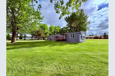 210 3rd Avenue SW, Baudette, MN 56623 - Photo 1