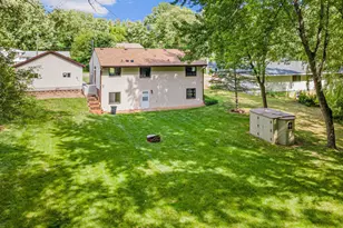 2593 Germain St N, Maplewood, MN 55109 - Photo 33