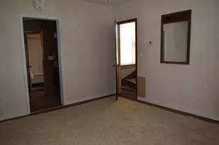 606 S Main St, Blue Earth, MN 56013 - Photo 5