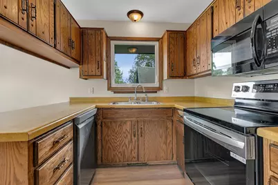 414 19 1/2 Avenue N, Saint Cloud, MN 56303 - Photo 5