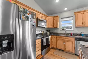 1008 Mulberry Ave NE, Montgomery, MN 56069 - Photo 11