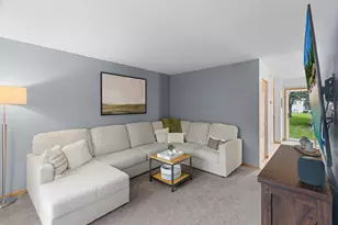 15548 Flyboat Ln, Apple Valley, MN 55124 - Photo 11
