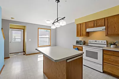 612 1st Avenue NW, Osseo, MN 55369 - Photo 7