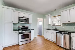1588 Highland Pkwy, Saint Paul, MN 55116 - Photo 9