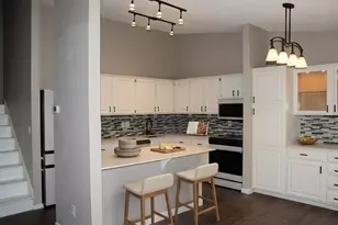9712 Cimarron Cir, Minnetonka, MN 55305 - Photo 5