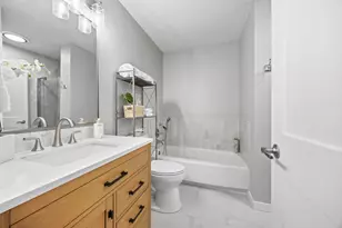 18232 Warbler Ln, Eden Prairie, MN 55346 - Photo 15