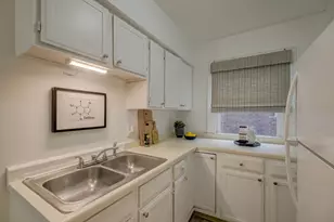1088 Dayton Ave, Saint Paul, MN 55104 - Photo 27
