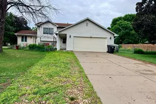 8234 109th Pl N, Champlin, MN 55316 - Photo 13