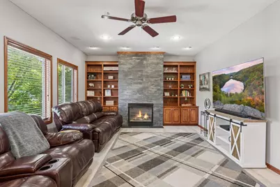 10531 Golden Eagle Trail, Woodbury, MN 55129 - Photo 17