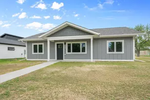 623 7th Ave NW, Grand Rapids, MN 55744 - Photo 1